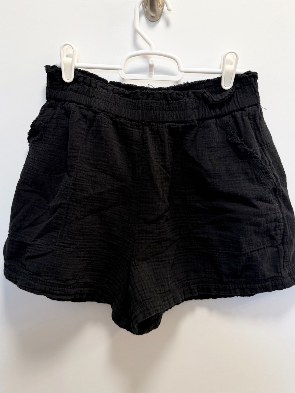 Aerie gauzy high waisted short elastic waistband black